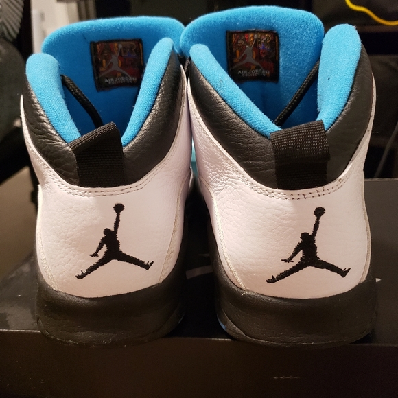 Jordan Sneakers Black White Blue - Picture 2 of 3